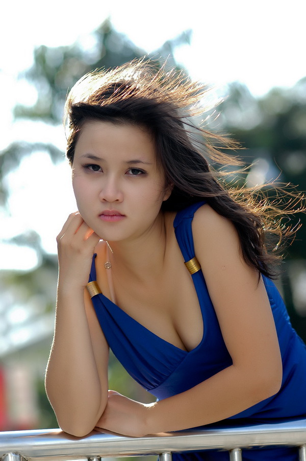 美女靠比视频